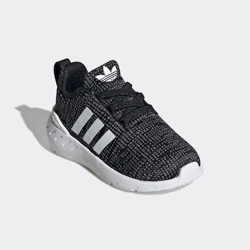 ADIDAS SPORTSWEAR Αθλητικό παπούτσι 'Swift Run 22' σε μαύρο