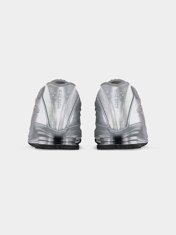 Nike Sportswear Sneakers laag 'Shox Z' in Zilver