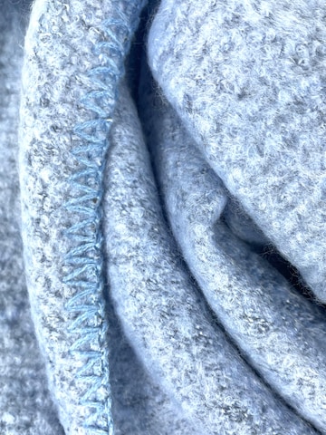 Kumixi Oversizeschal in Blau