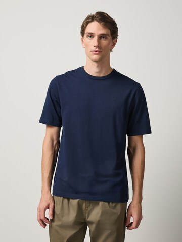 Next T-Shirt in Blau: Vorderseite