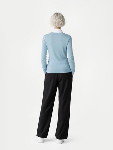 GOBI Cashmere Neulepaita 'Women's Essential Cashmere Crewneck Sweater' värissä sininen