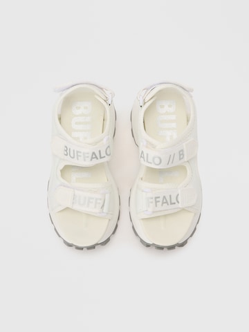 BUFFALO Σανδάλι 'MANHATTEN' σε λευκό