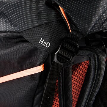 SALEWA Sportrucksack 'Alp Trainer' in Schwarz