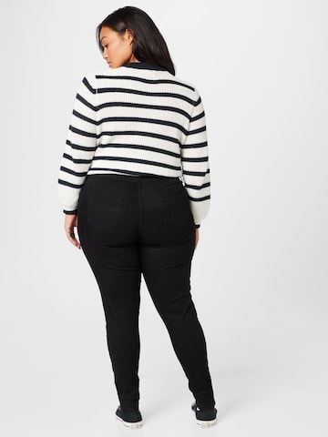 Karen Millen Curve Skinny Jeans in Zwart