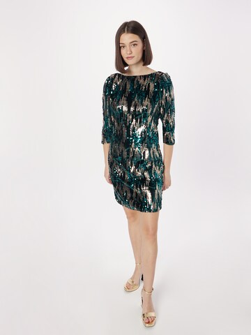 Rochie de cocktail de la Wallis pe verde