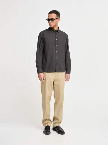 Coupe regular Chemise 'Pete' !Solid en noir