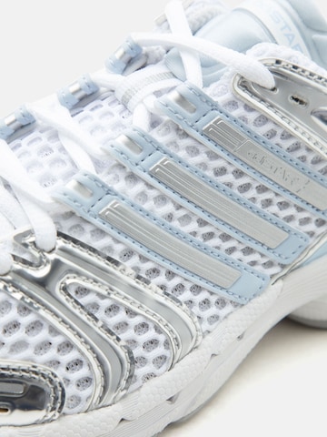 Baskets basses 'Adistar Control 5' ADIDAS ORIGINALS en blanc