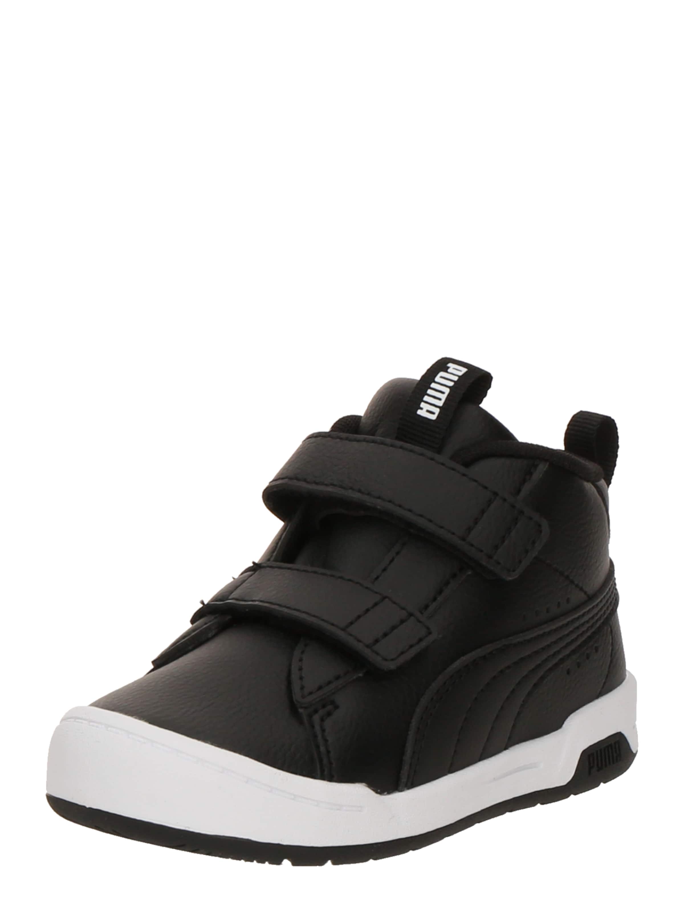 PUMA Trainers in Black: front