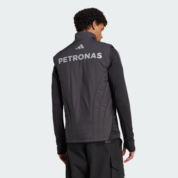 Gilet de sport 'Mercedes - AMG Petronas Formula One Team' ADIDAS PERFORMANCE en noir : devant