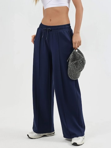 Busem - Calças em azul: frente