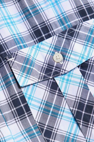 PEAK PERFORMANCE Button Up Shirt in L in Blue