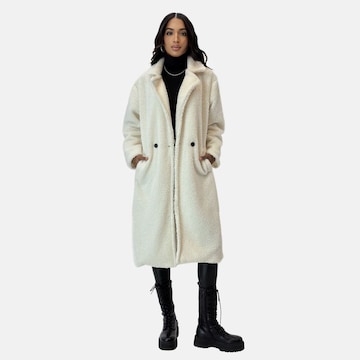 Manteau d’hiver Elara en blanc