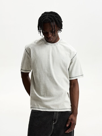 Maglietta di Bershka in grigio: frontale