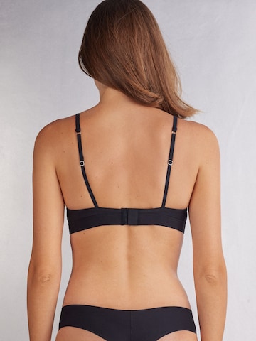 INTIMISSIMI Triangle Bra 'EMMA' in Black