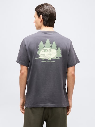 THE NORTH FACE Bluser & t-shirts 'VAN LIFE' i grå: forside