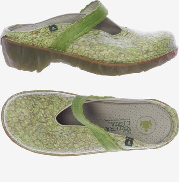 EL NATURALISTA Sandals & High-Heeled Sandals in 37 in Green: front