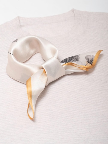 MayTree Scarf 'Seidentuch Gingko und Schmetterlinge' in White