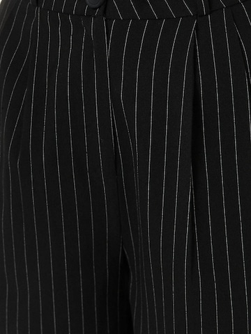 Hiccup Regular Hose in Schwarz