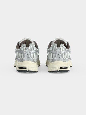 Nike Sportswear Сникърси 'AIR MAX MOTO 2K' в сиво