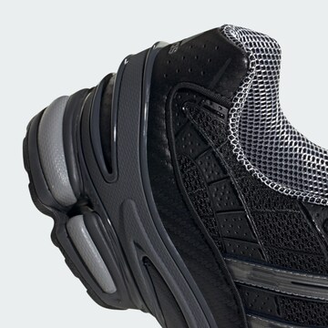 ADIDAS ORIGINALS Sneaker 'Ozweego Pro' in Schwarz