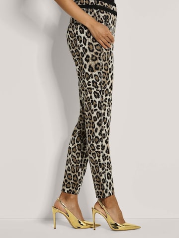 Coupe slim Pantalon MADELEINE en noir