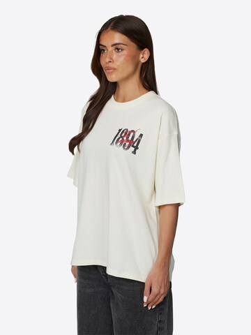 Maglietta di Good For Nothing in bianco