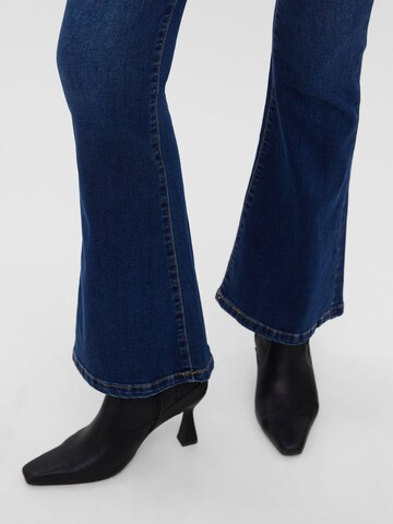 VERO MODA Flared Jeans 'Siga' i blå
