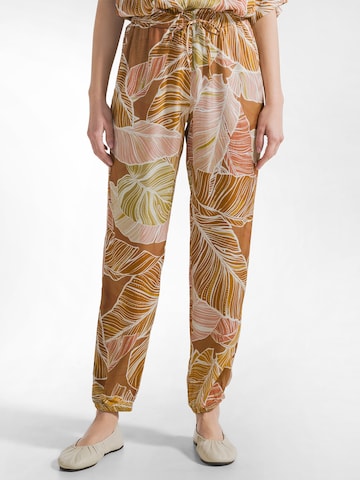 DEHA Tapered Broek in Bruin: voorkant