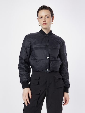 Abercrombie & Fitch Φθινοπωρινό και ανοιξιάτικο μπουφάν σε μαύρο: μπροστά