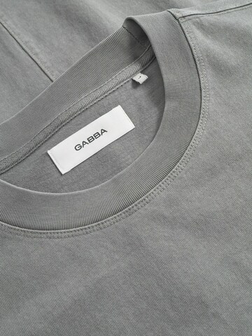 GABBA Bluser & t-shirts 'Nigel Wix' i grå