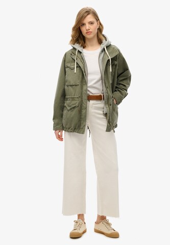 Superdry Tussenjas in Groen
