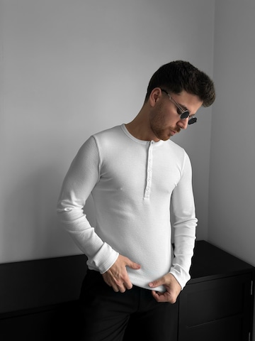 T-Shirt 'Slim Fit Long Arm Button T-shirt - Ecru' Kleidermafia en beige