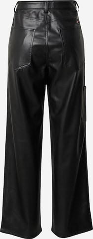 Wide leg Pantaloni 'Daisy' de la Tommy Jeans pe negru