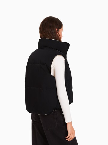 Bershka Weste in Schwarz