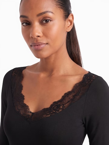 Rich & Royal Shirt in Black