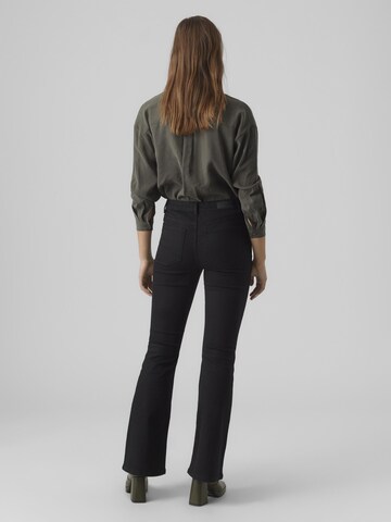 VERO MODA Flared Jeans in Zwart