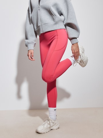 Next Skinny Fit Спортен панталон 'Power Active' в розово