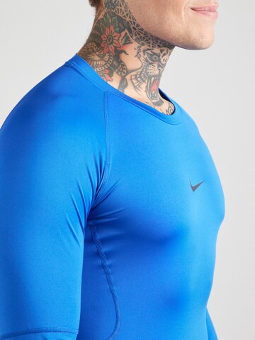NIKE Λειτουργικό μπλουζάκι 'Pro' σε μπλε