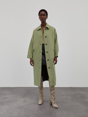 EDITED Between-Seasons Coat 'Marianna' in Green