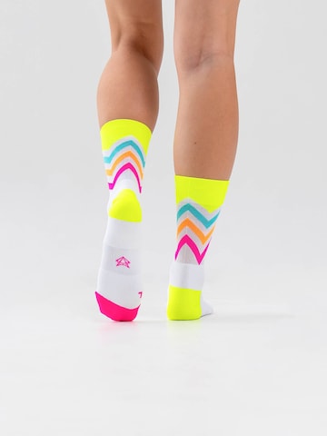 INCYLENCE Athletic Socks 'VOLTS' in Yellow