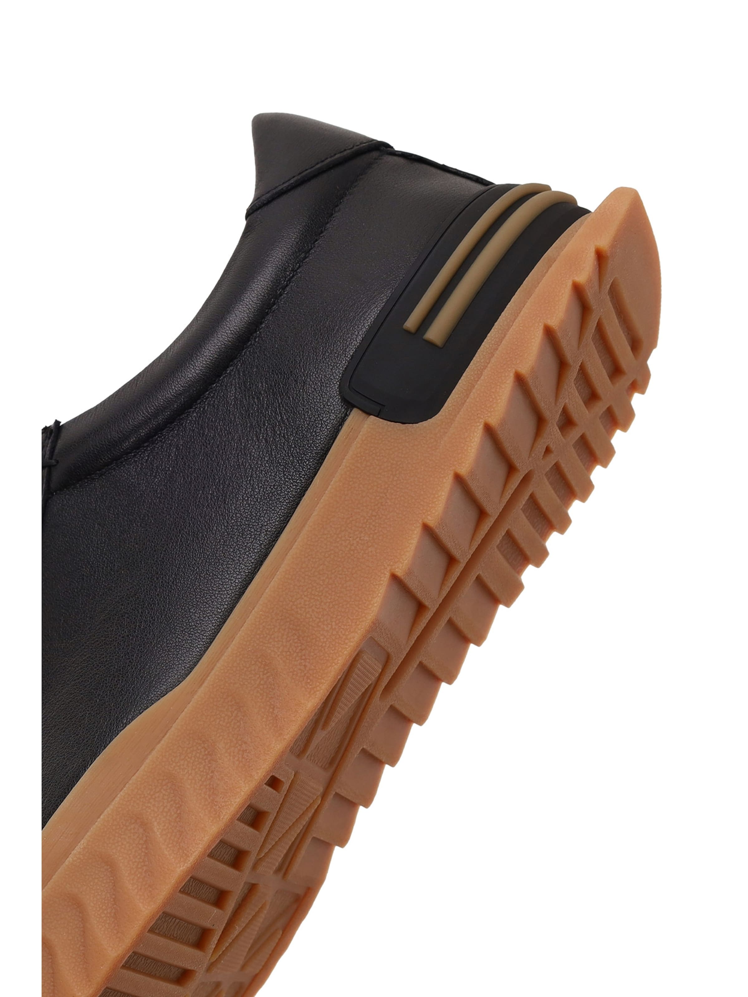 Sneaker low de la Derimod pe negru