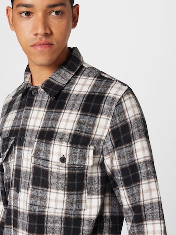 JUST JUNKIES Regular fit Button Up Shirt in Black