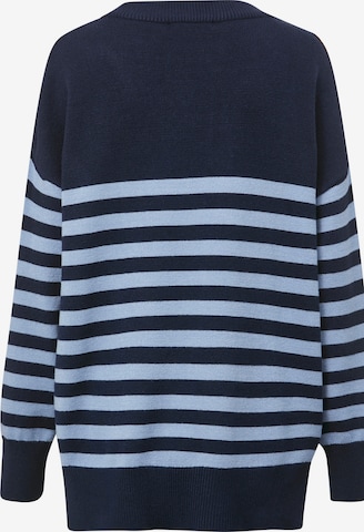 Sara Lindholm Sweater in Blue