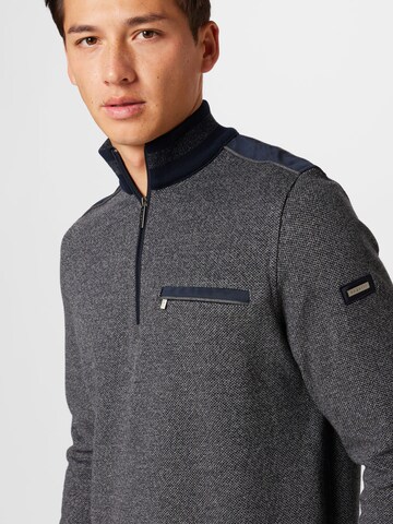 bugatti Pullover in Grau