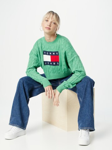 Pull-over Tommy Jeans en vert