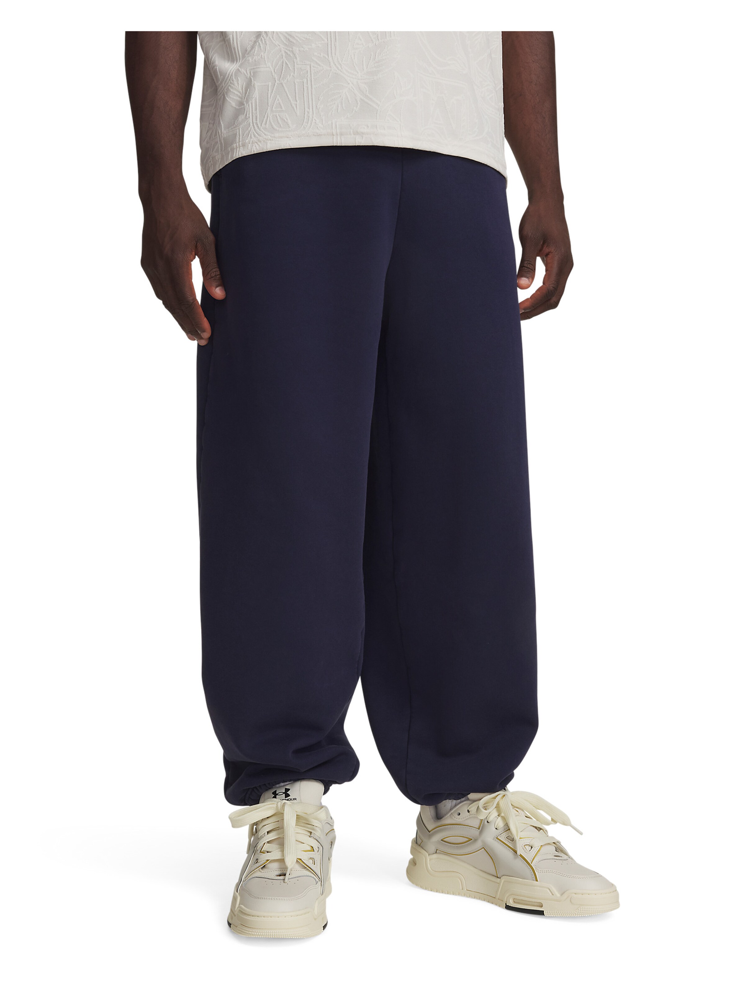 UNDER ARMOUR Regular Sports trousers in Blue: front