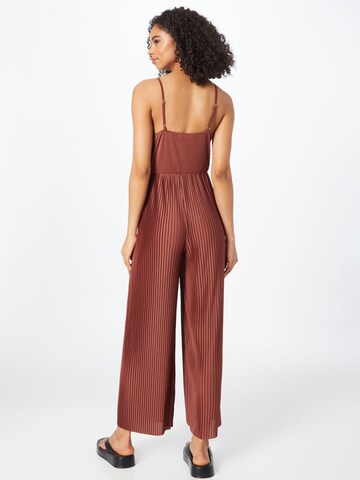 Tuta jumpsuit 'Jessie' di ABOUT YOU in marrone