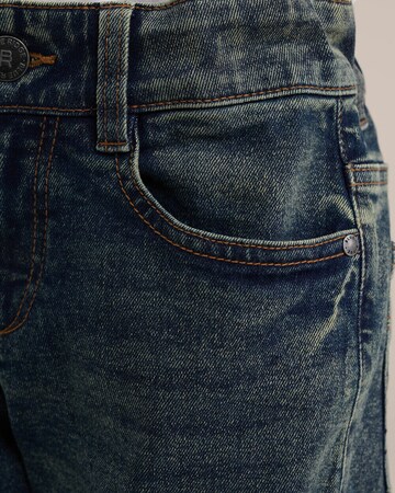 WE Fashion - Slimfit Calças de ganga em azul