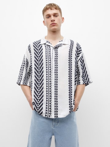 Pull&Bear Regular fit Overhemd in Wit: voorkant