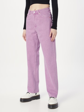 Monki Regular Jeans i lila: framsida